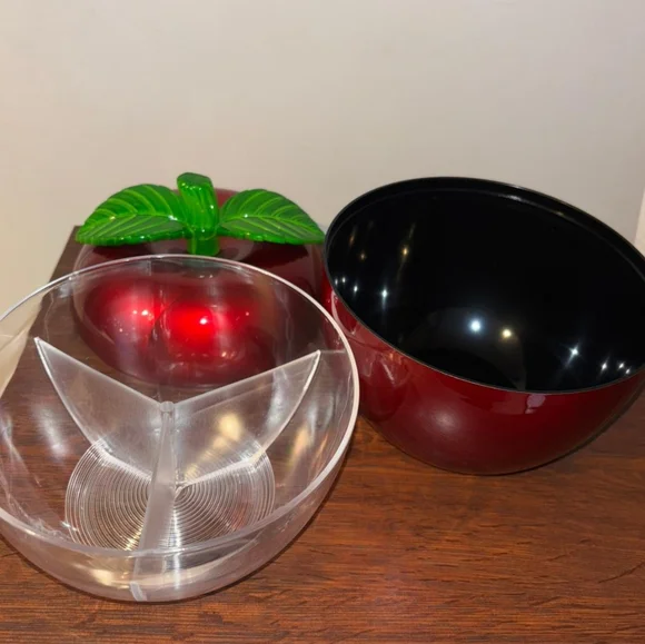 Apple-Shaped Candy Box - Picture 6 of 6